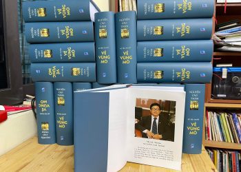 Sập hầm, sập cả tình người