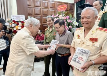 Chùm thơ của Nguyễn Thị Long